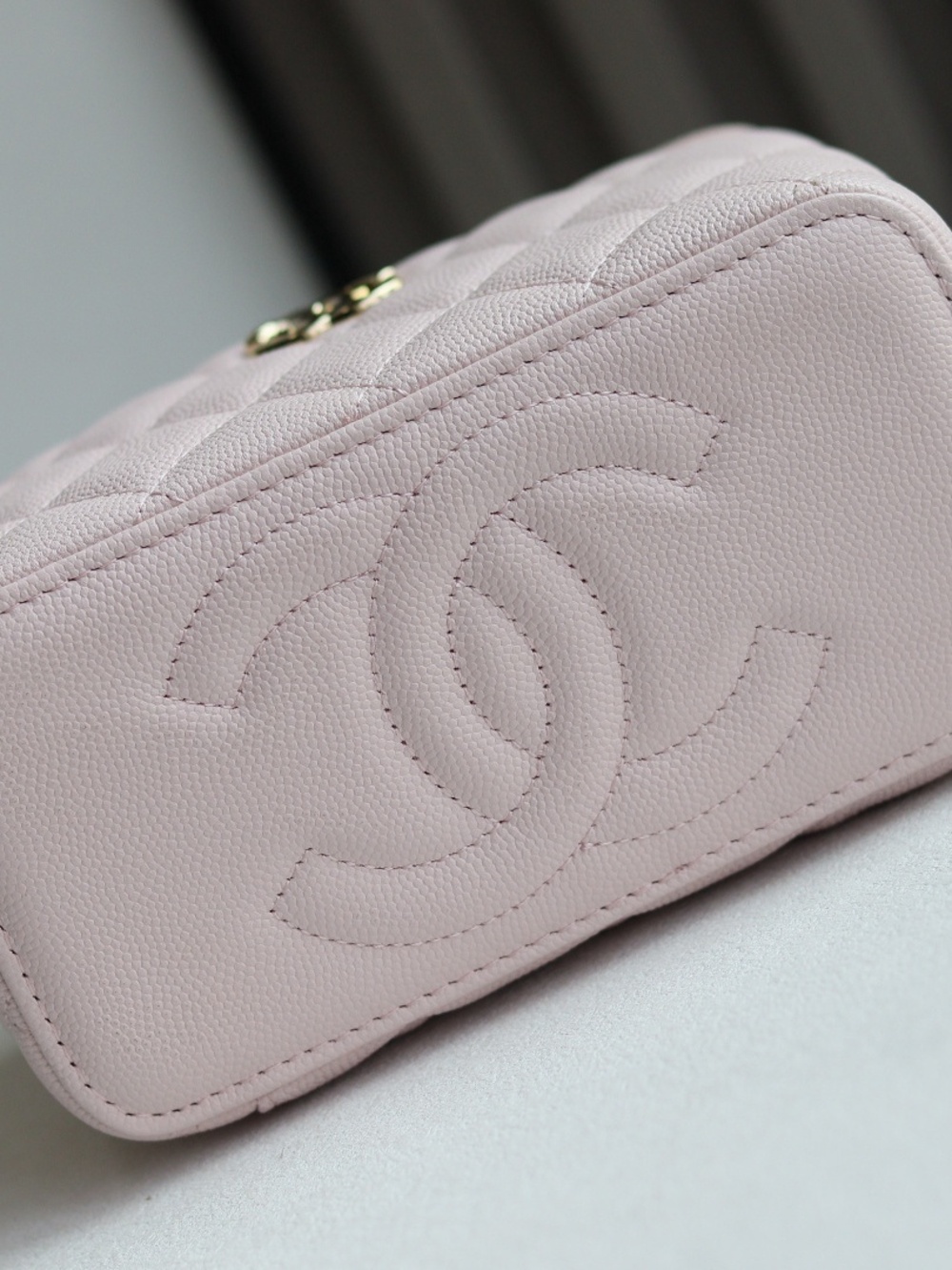 Chanel Handle Small Vanity Case - Picture 5 of 13